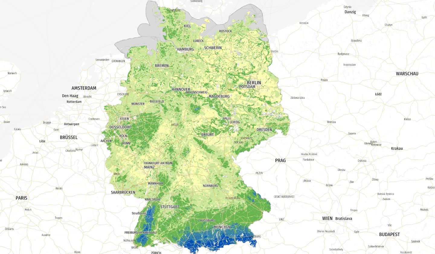 Deutschlandkarte mit farblicher Darstellung des pflanzenverfügbaren Wassers im Sommerhalbjahr auf Basis von Bodenwerten