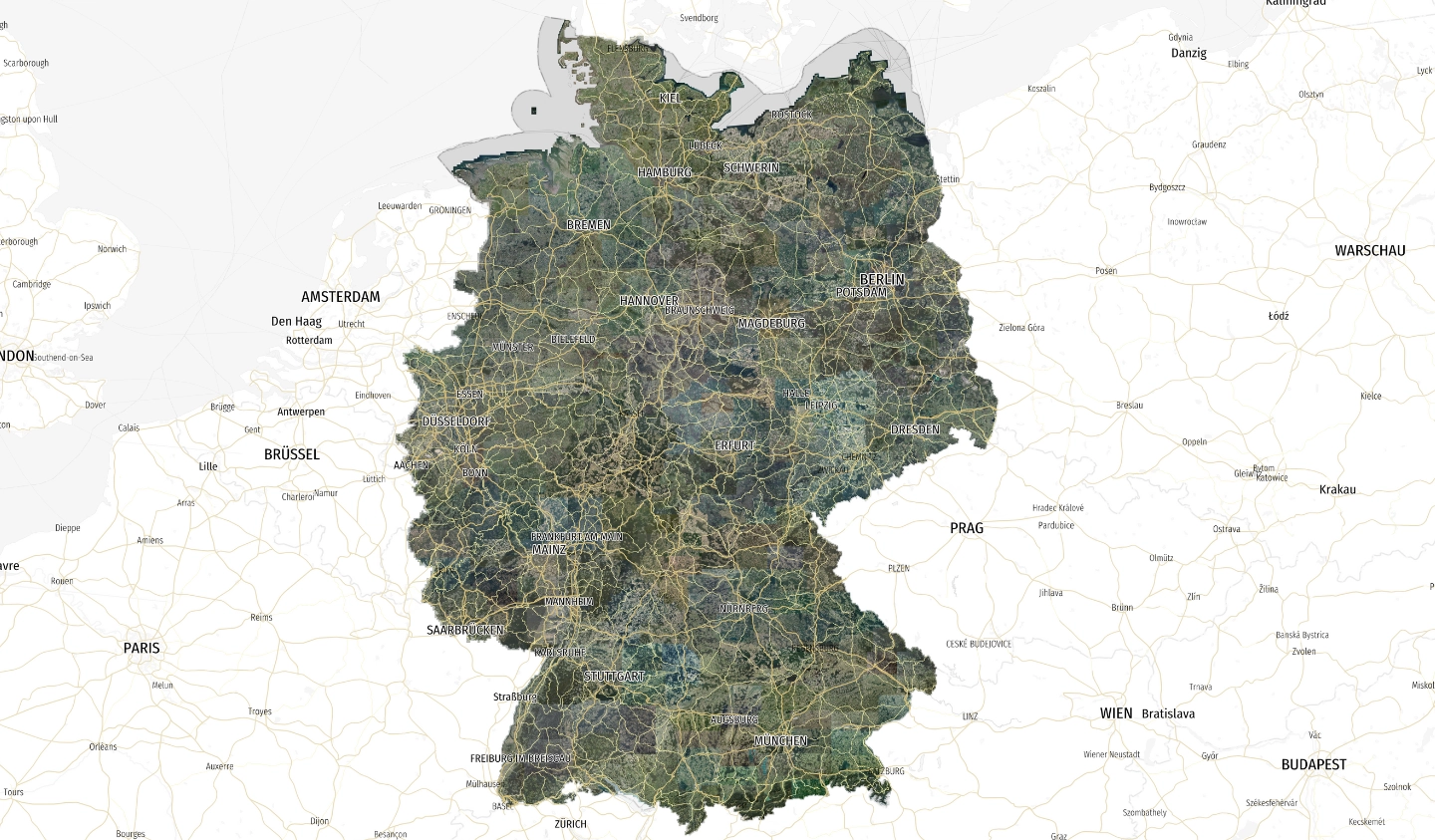 Orthophotos Deutschlands mit überlagerter Kartenbeschriftun